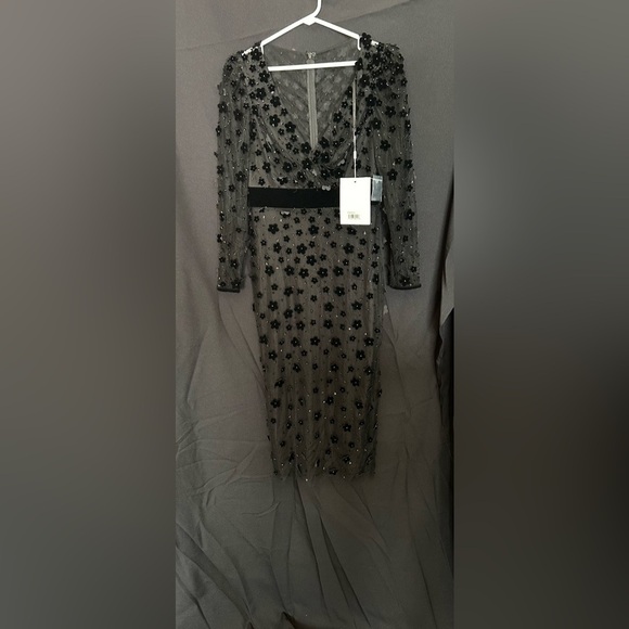 Mac Duggal 66856 NWT EMBELLISHED V NECK ILLUSION LONG SLEEVE COLUMN MIDI - Picture 4 of 7